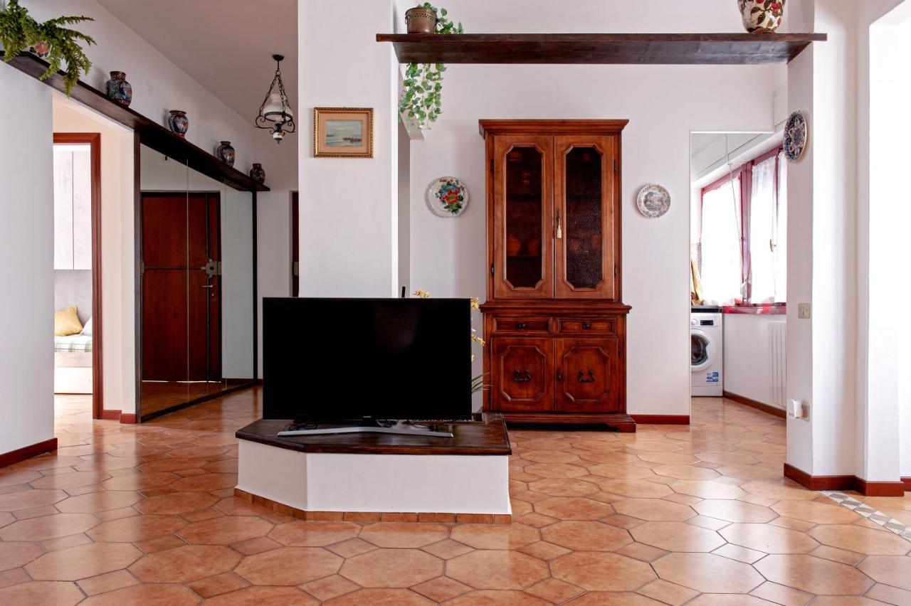 Casina Di Liliana Apartment Livorno Exterior photo